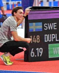 为何22岁的小杜能统治男子撑竿跳？他还有更大雄心