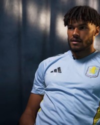 皇冠体育crown官方网站-明斯：对阵埃弗顿对我们而言非常重要，我们必须尽快开始赢球